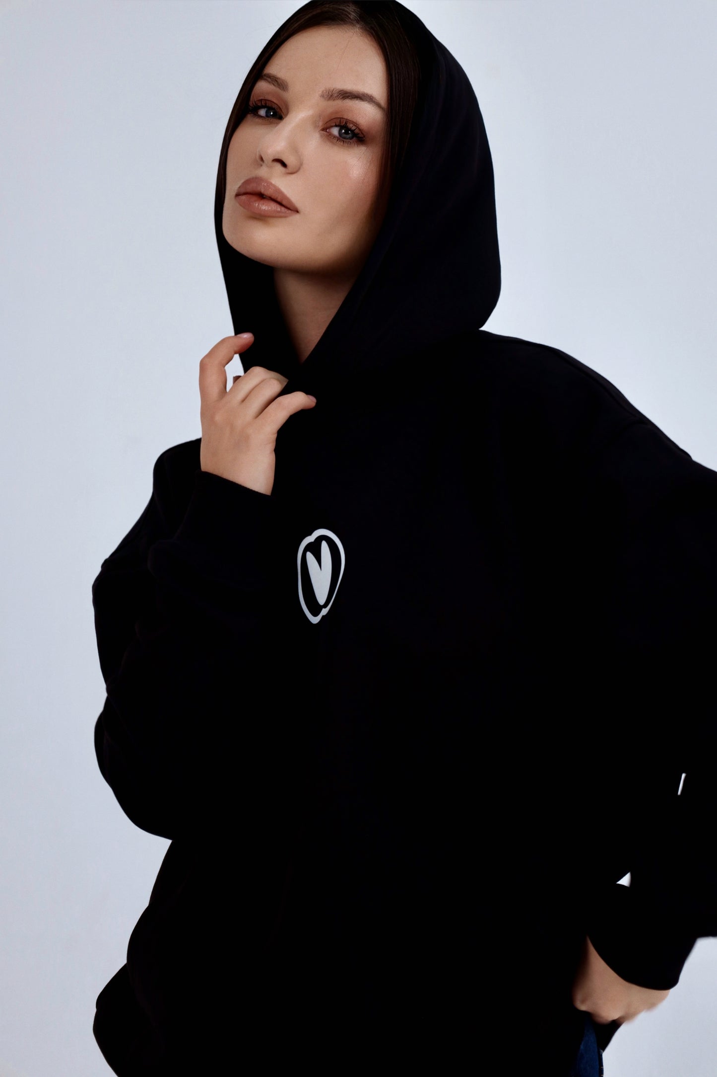 MISTAKES - Hoodie in black